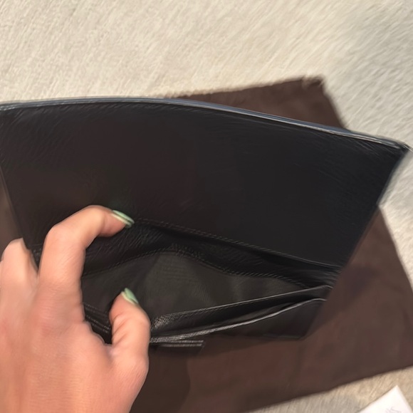 Gucci Black and Cream Patterned Wallet - Picture 7 of 9